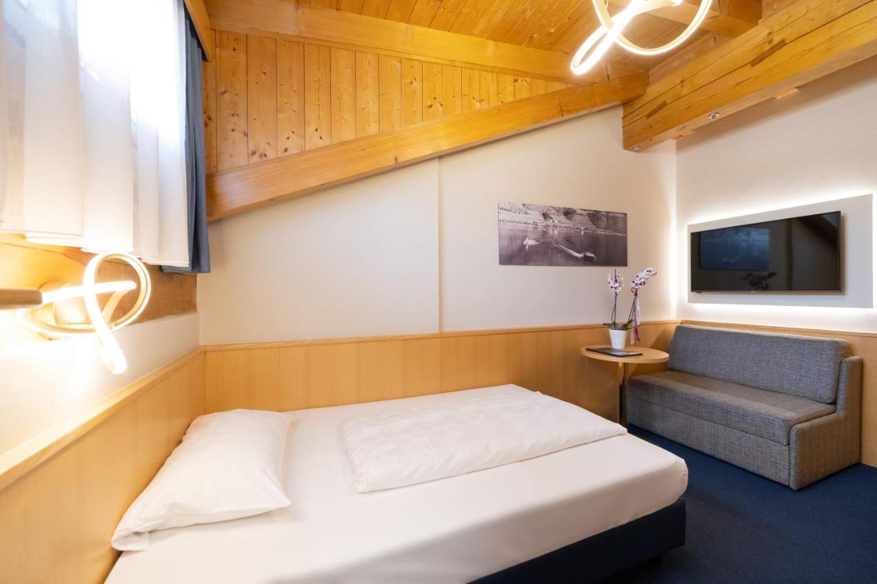 Pension Klughammer Caldaro Esterno foto