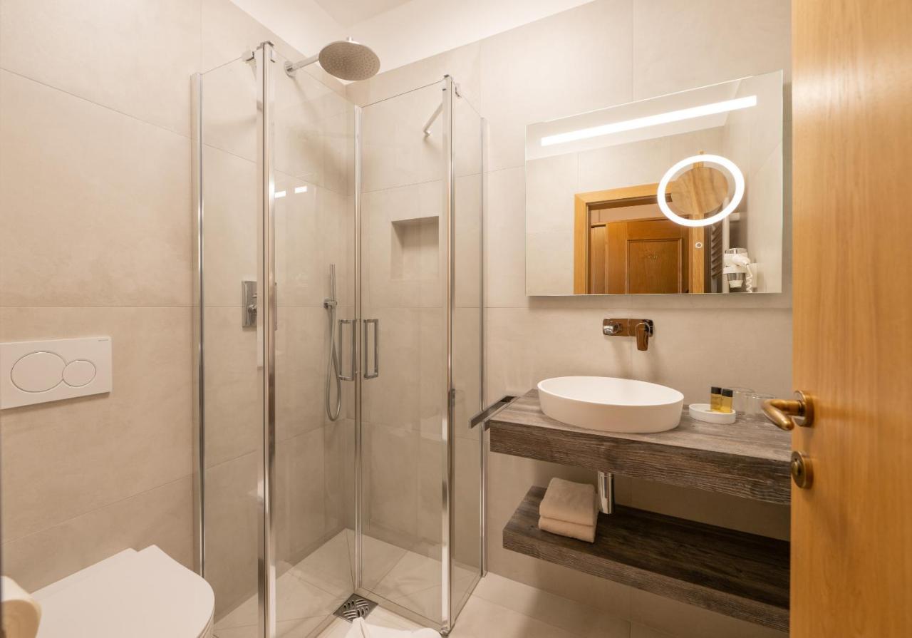 Pension Klughammer Caldaro Esterno foto