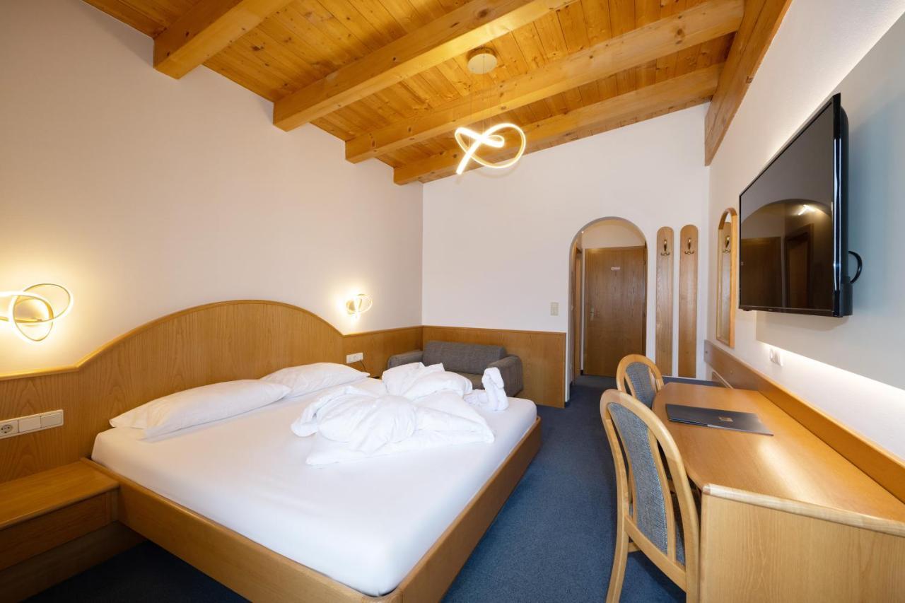 Pension Klughammer Caldaro Esterno foto