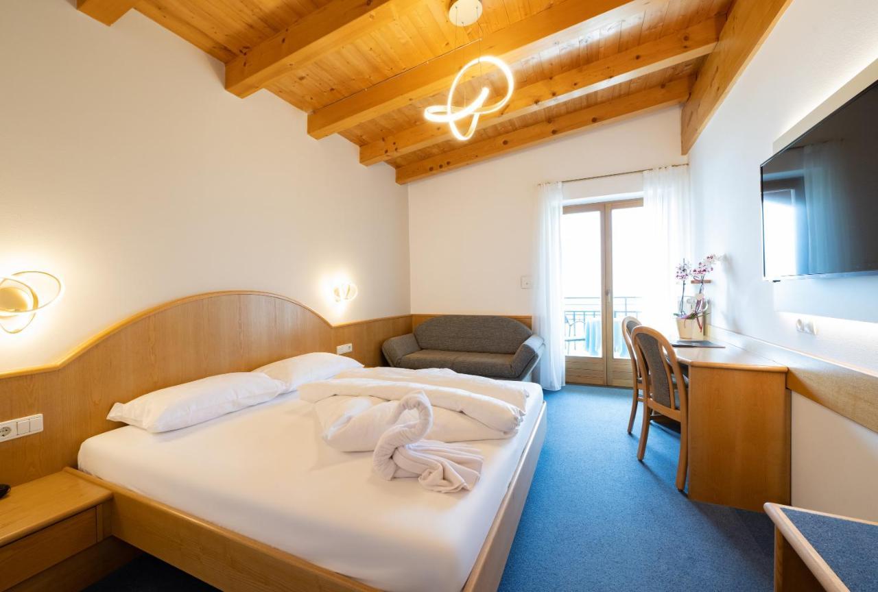 Pension Klughammer Caldaro Esterno foto